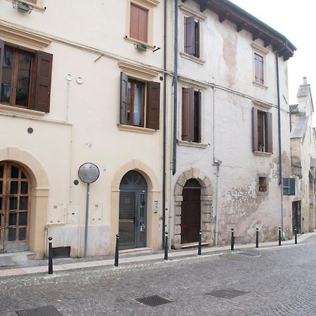 Ai Piedi Del Castello / 4Pl / Apt. Full Werona Zewnętrze zdjęcie